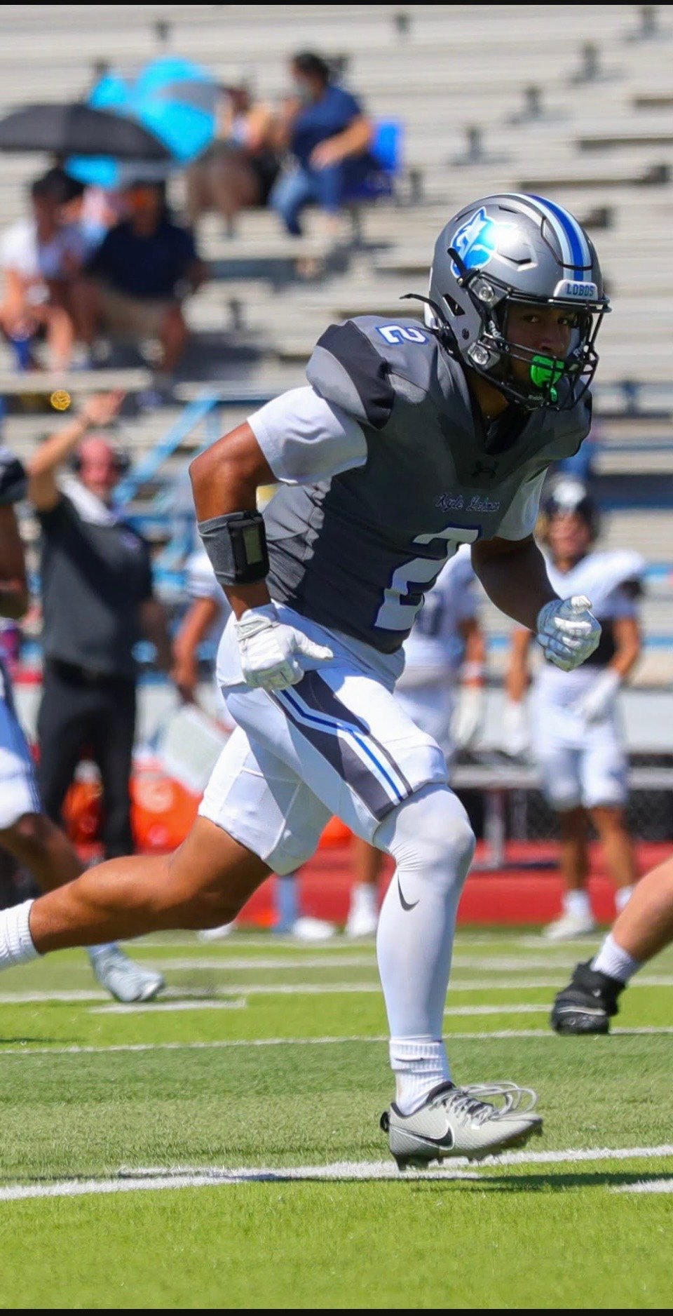 Kyle Lehman running back breaking out, DigiWrist receiver on the forearm
